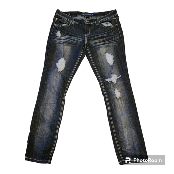 Almost Famous Premium jeans - Picture 1 of 2